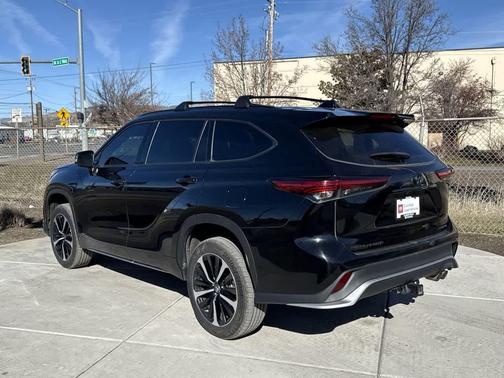 2022 Toyota Highlander XSE