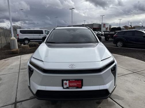 2026 Toyota bZ XLE Plus