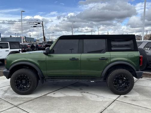 2023 Ford Bronco Base