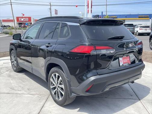 2023 Toyota Corolla Cross XLE