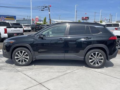 2023 Toyota Corolla Cross XLE