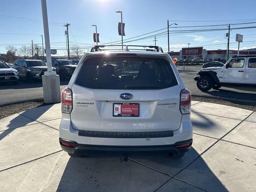 2017 Subaru Forester 2.5i Limited