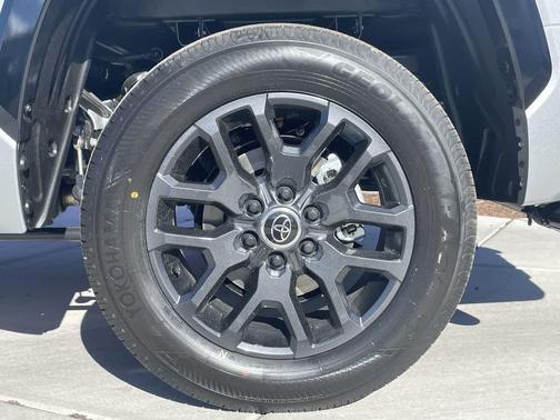 2024 Toyota Tundra Platinum