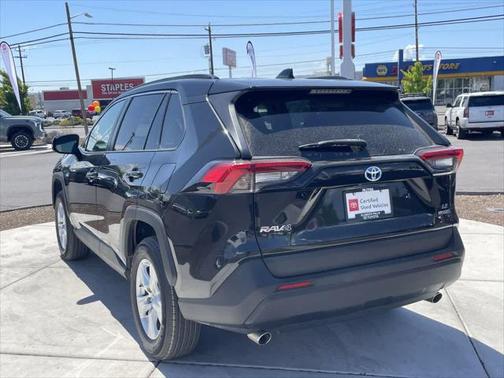 2021 Toyota RAV4 Hybrid LE