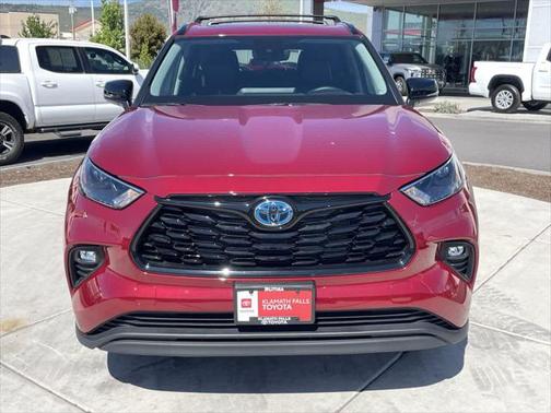 2024 Toyota Highlander Hybrid XLE