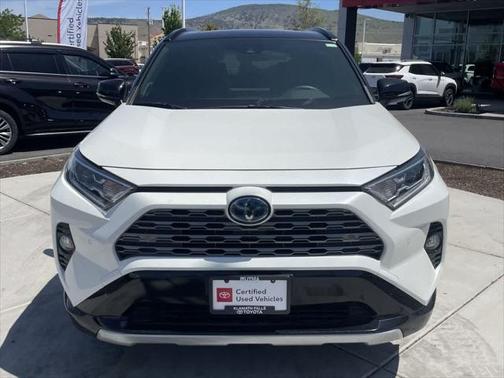 2020 Toyota RAV4 Hybrid SE
