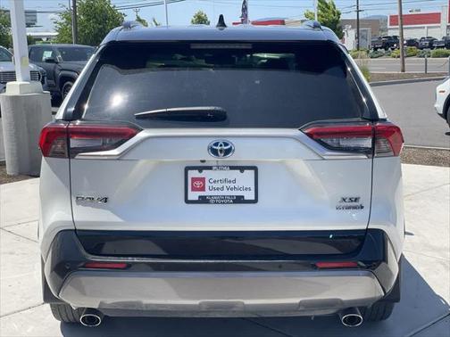 2020 Toyota RAV4 Hybrid SE