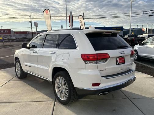 2017 Jeep Grand Cherokee Summit