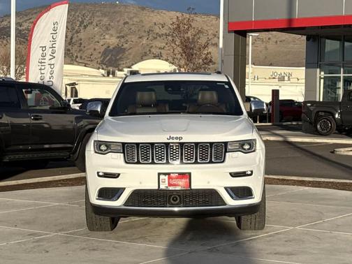 2017 Jeep Grand Cherokee Summit