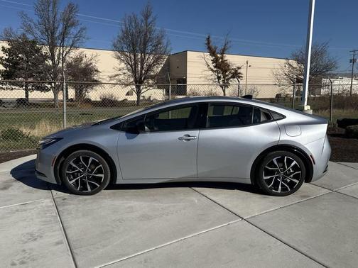 2024 Toyota Prius Prime XSE