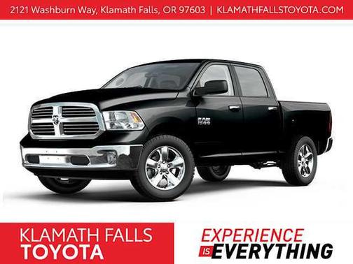 Brilliant Black Crystal Pearlcoat 2017 RAM 1500 Big Horn