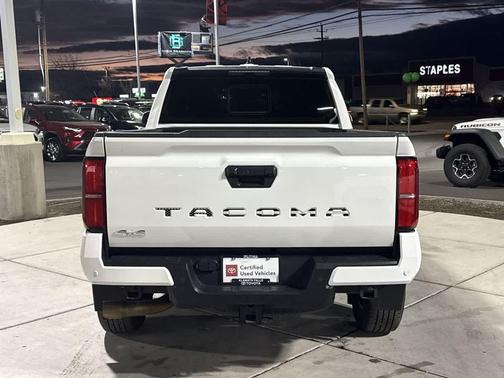 2024 Toyota Tacoma SR5