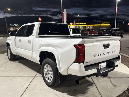 2024 Toyota Tacoma SR5