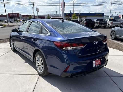2018 Hyundai SONATA SE