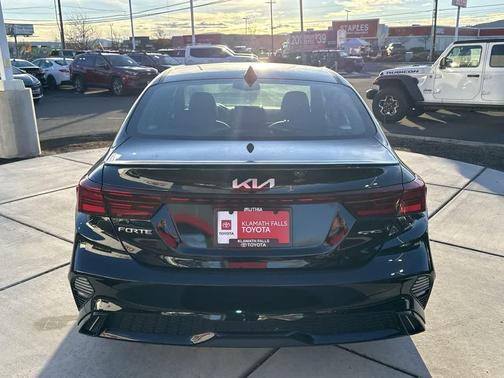 2023 Kia Forte GT-Line