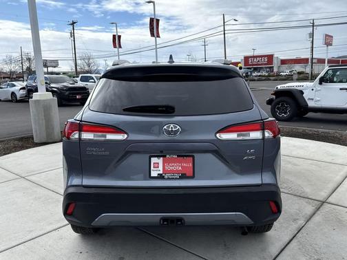 2022 Toyota Corolla Cross LE