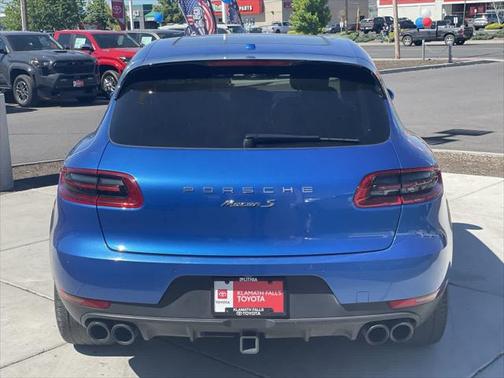2016 Porsche Macan S