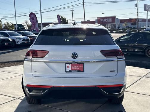 2022 Volkswagen Atlas Cross Sport 2.0T SE