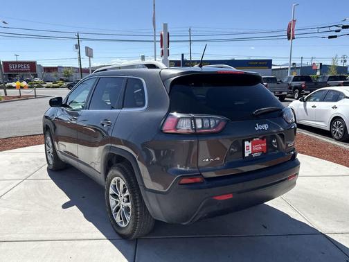 Granite Crystal Metallic Clearcoat 2019 Jeep Cherokee Latitude Plus