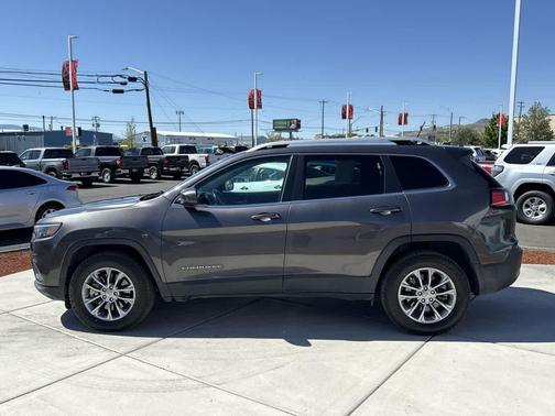 Granite Crystal Metallic Clearcoat 2019 Jeep Cherokee Latitude Plus