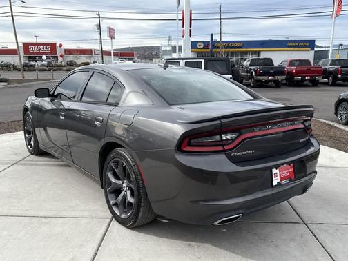 2017 Dodge Charger SXT