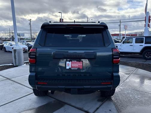 2025 Toyota 4Runner TRD Off Road