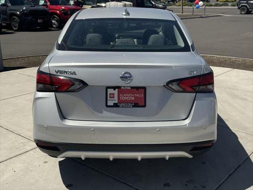 2021 Nissan Versa 1.6 SV