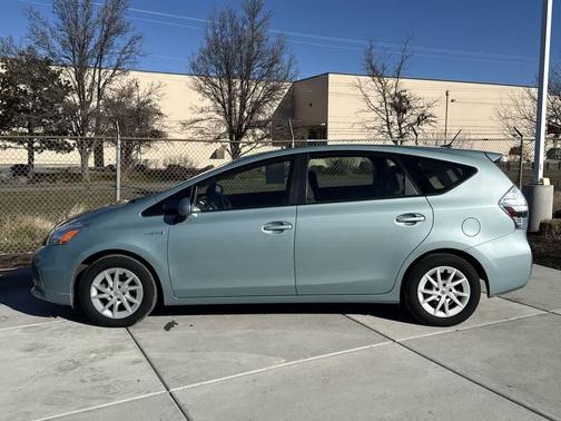 2013 Toyota Prius v Three