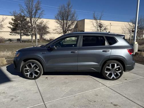 2022 Volkswagen Taos 1.5T SEL