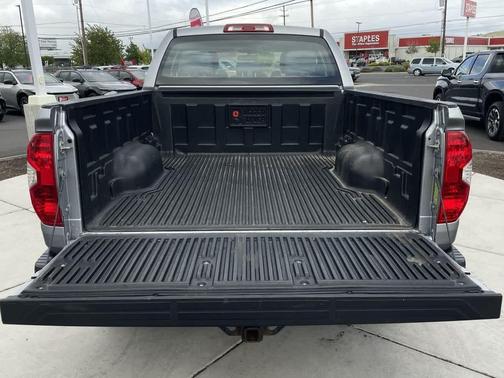 2014 Toyota Tundra SR