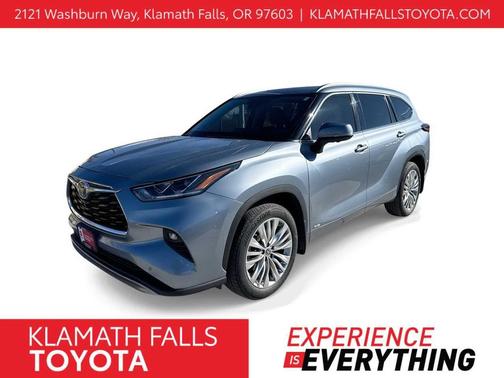 2024 Toyota Highlander Hybrid Platinum