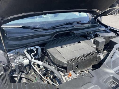 2025 Honda Pilot Touring 8-Passenger