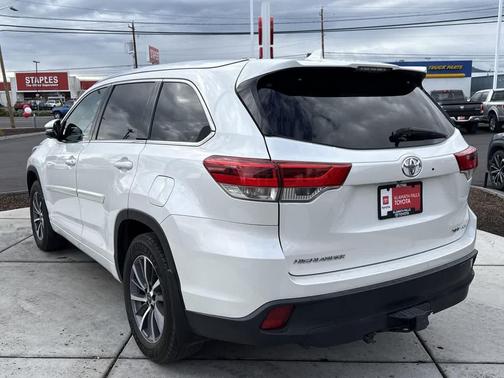2017 Toyota Highlander XLE