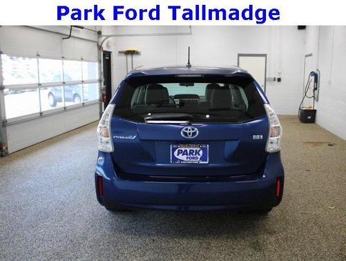 2013 Toyota Prius v Two