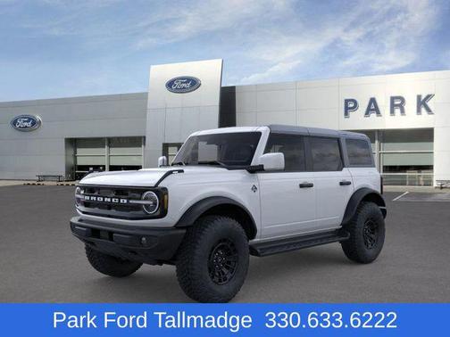 Oxford White 2026 Ford Bronco Outer Banks