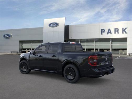 2025 Ford Maverick Lobo Standard