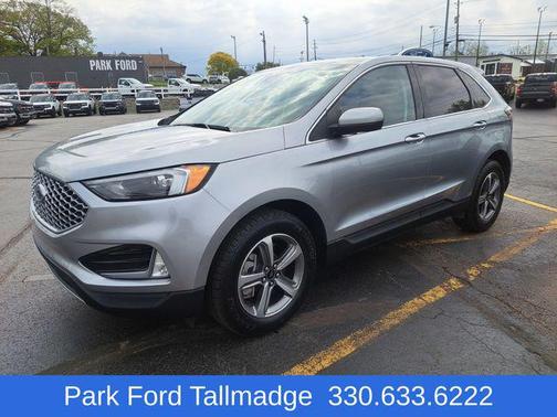 Iconic Silver Metallic 2023 Ford Edge SEL