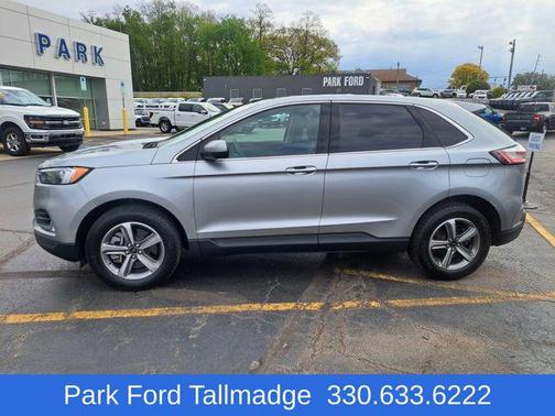 Iconic Silver Metallic 2023 Ford Edge SEL