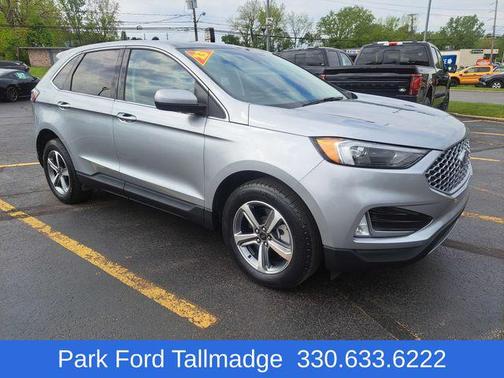 Iconic Silver Metallic 2023 Ford Edge SEL