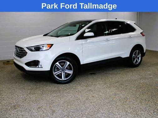 White Metallic 2022 Ford Edge SEL