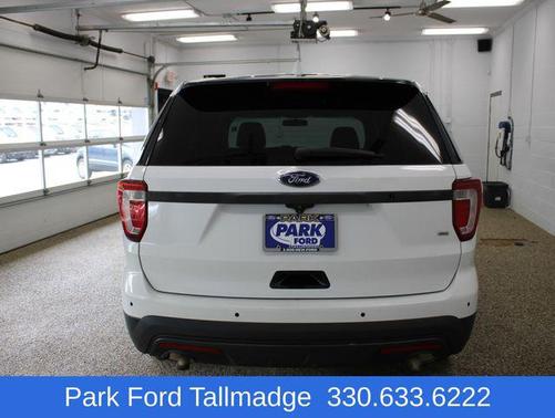 Oxford White 2016 Ford Utility Police Interceptor Base
