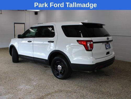 Oxford White 2016 Ford Utility Police Interceptor Base
