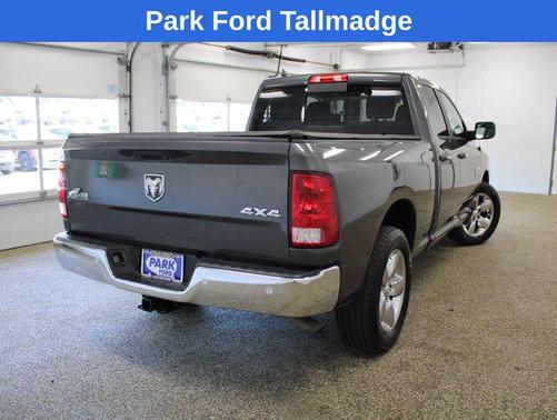 Granite Crystal Metallic Clearcoat 2018 RAM 1500 Big Horn