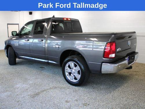 Granite Crystal Metallic Clearcoat 2018 RAM 1500 Big Horn