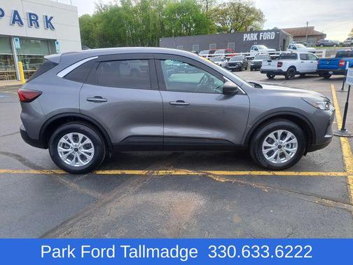 Carbonized Gray Metallic 2023 Ford Escape Active