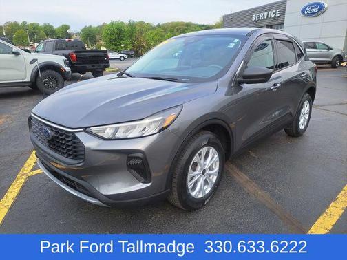 Carbonized Gray Metallic 2023 Ford Escape Active