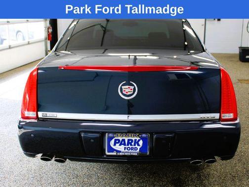 Blue Chip 2007 Cadillac DTS Luxury