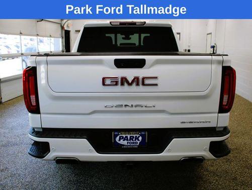White Frost Tricoat 2019 GMC Sierra 1500 Denali