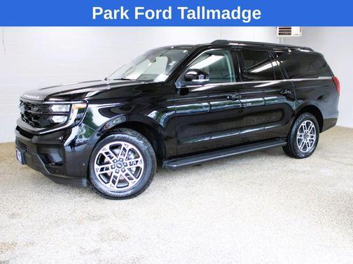 Black Metallic 2025 Ford Expedition Max Active 4x4