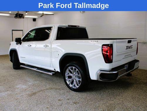 Summit White 2022 GMC Sierra 1500 SLT